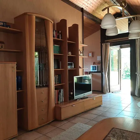 Tatil Evi Detached, Tidy On Katzenbuckel Mountain Waldbrunn (Baden-Wurttemberg)